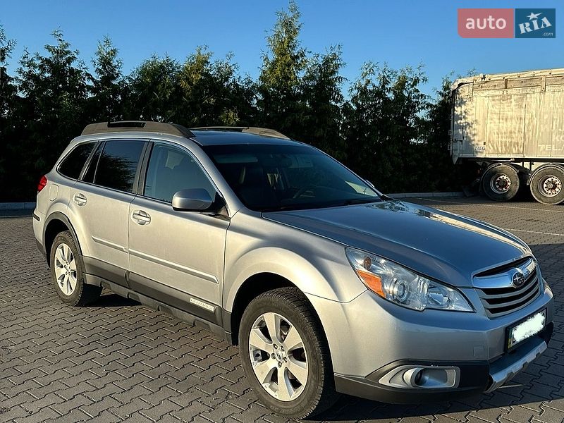 Універсал Subaru Outback 2011 в Бучачі
