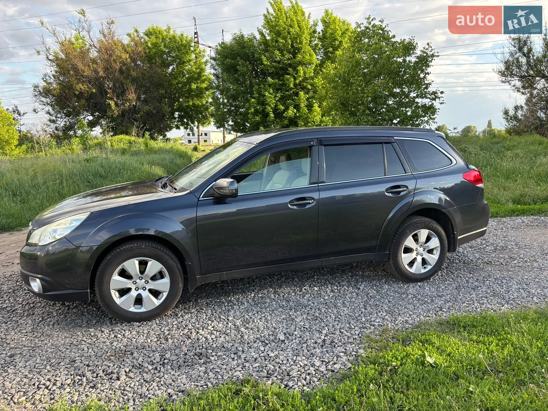 2011 Subaru Outback - мініатюра 2