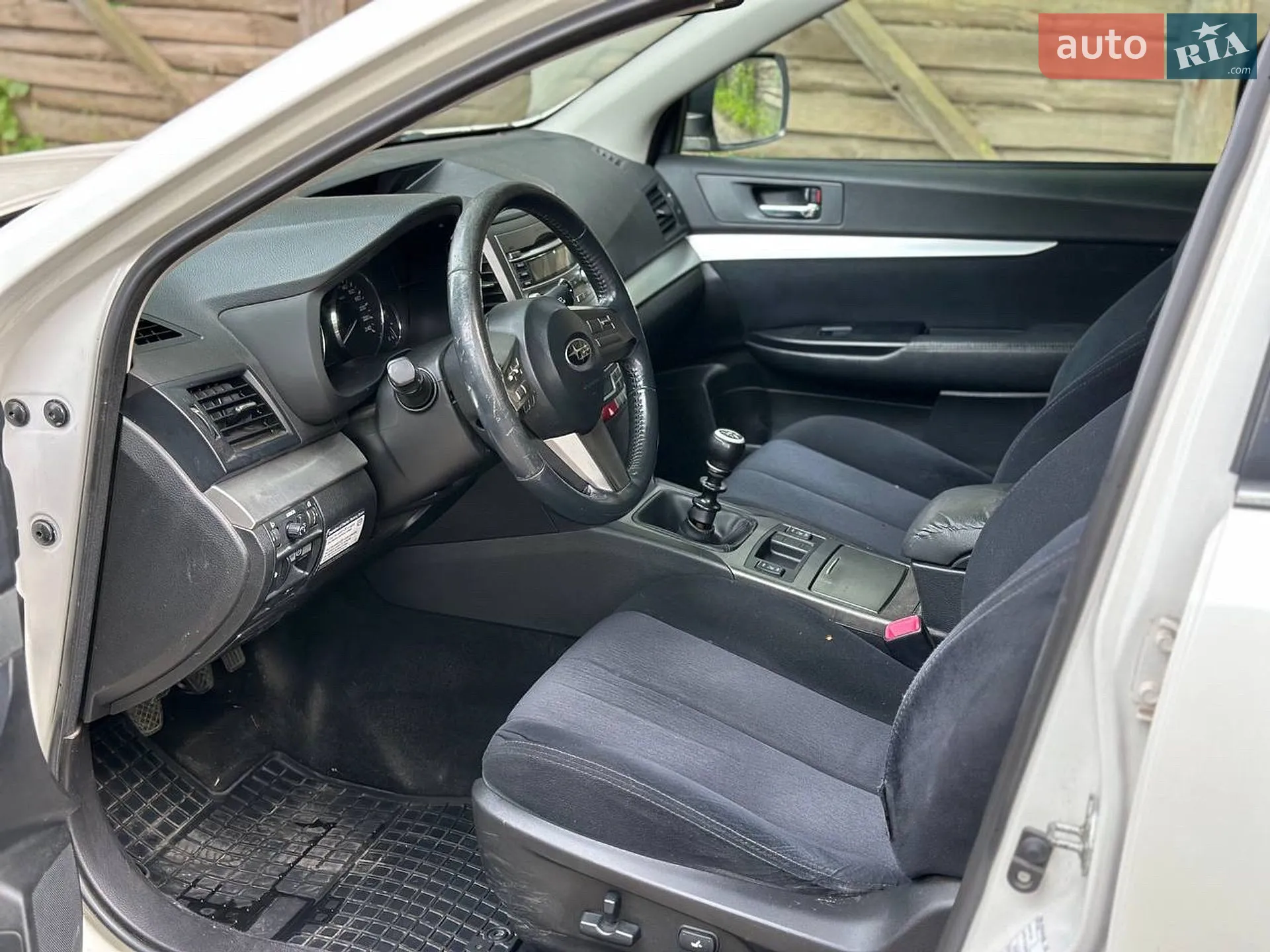 2011 Subaru Outback - мініатюра 23