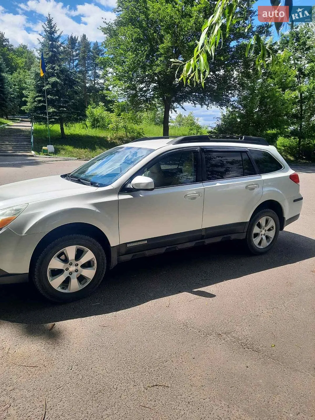2010 Subaru Outback - мініатюра 10