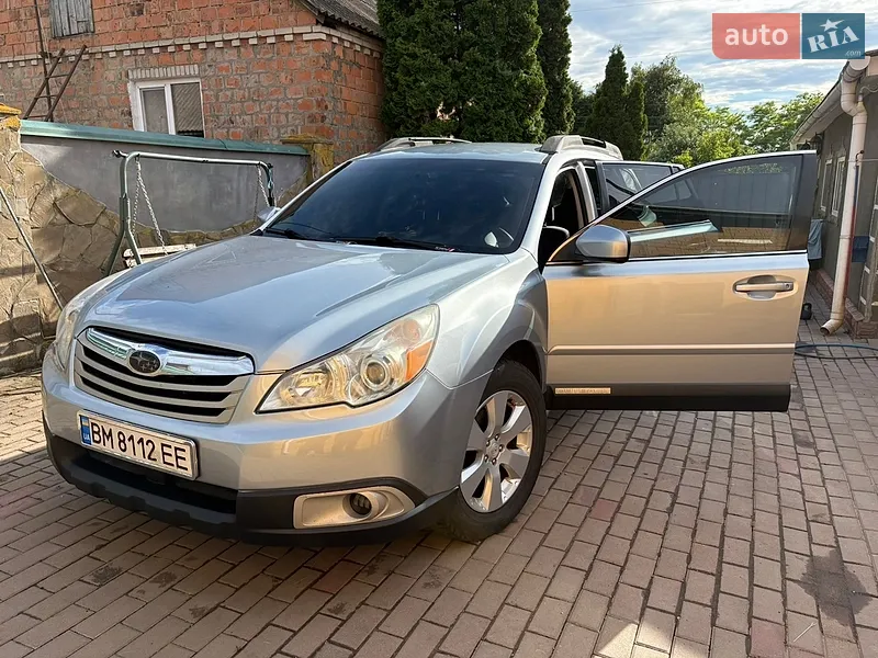 Subaru Outback 2011
