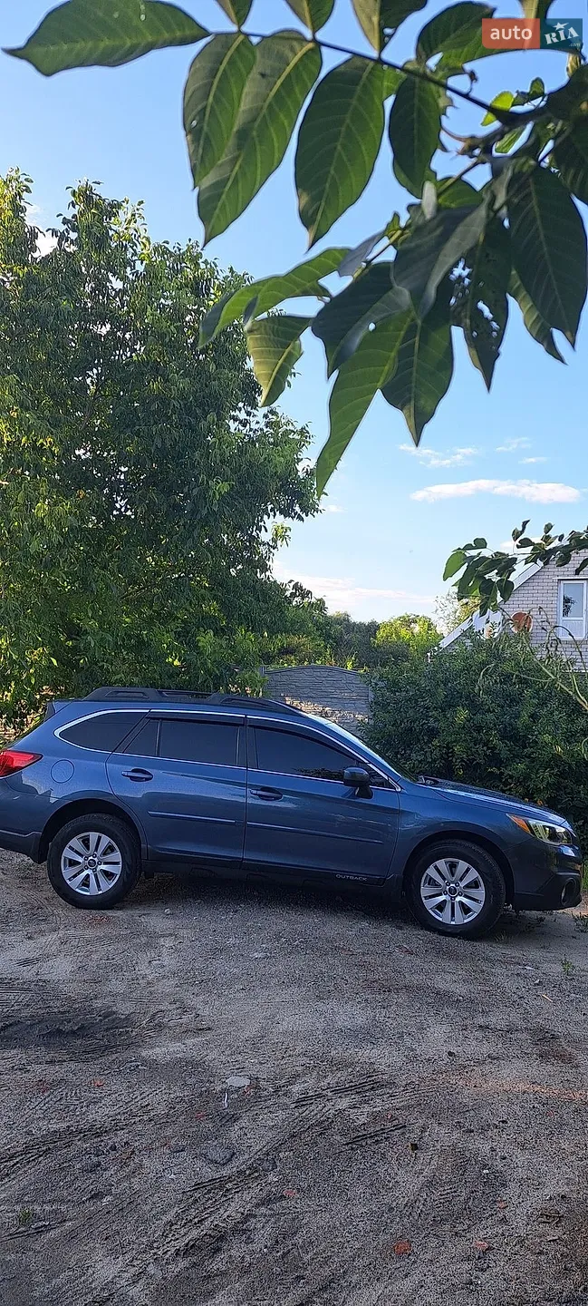 2016 Subaru Outback - мініатюра 2