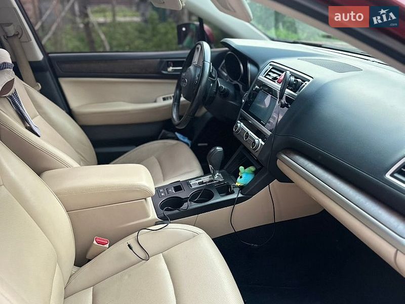 Универсал Subaru Outback 2014 в Городке