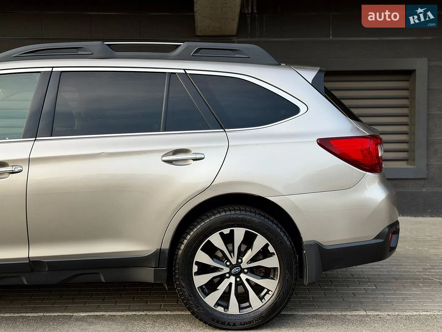 2016 Subaru Outback - мініатюра 8