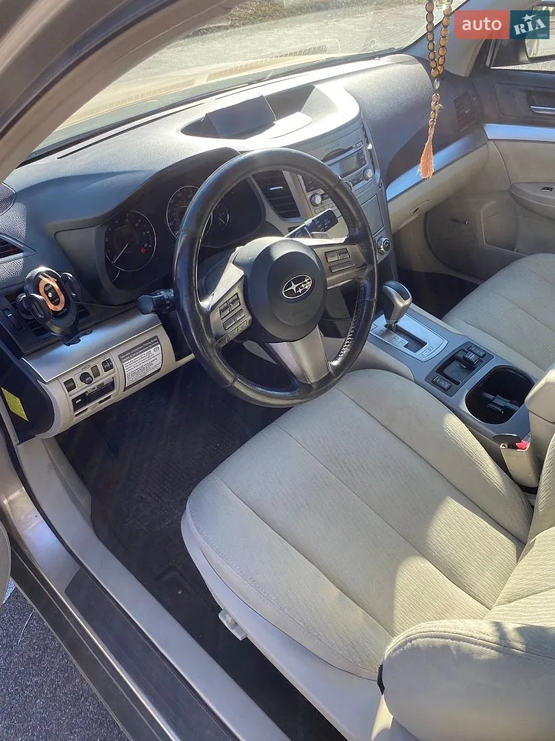 2010 Subaru Outback - мініатюра 11