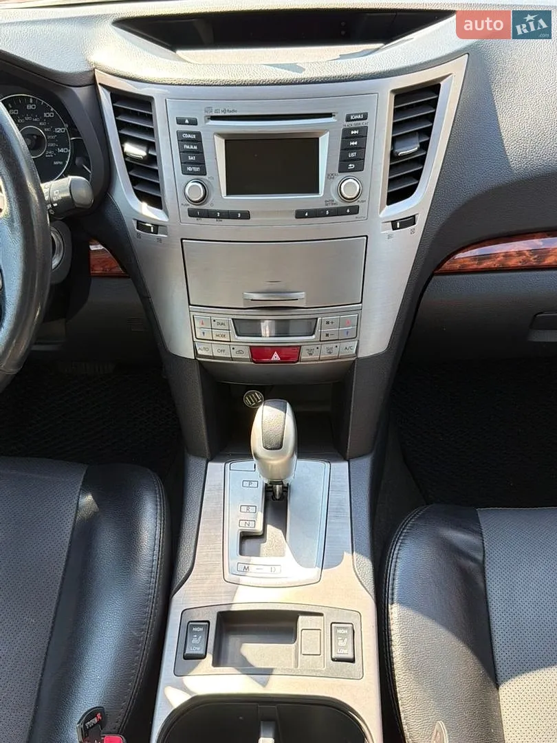 2011 Subaru Outback - мініатюра 9