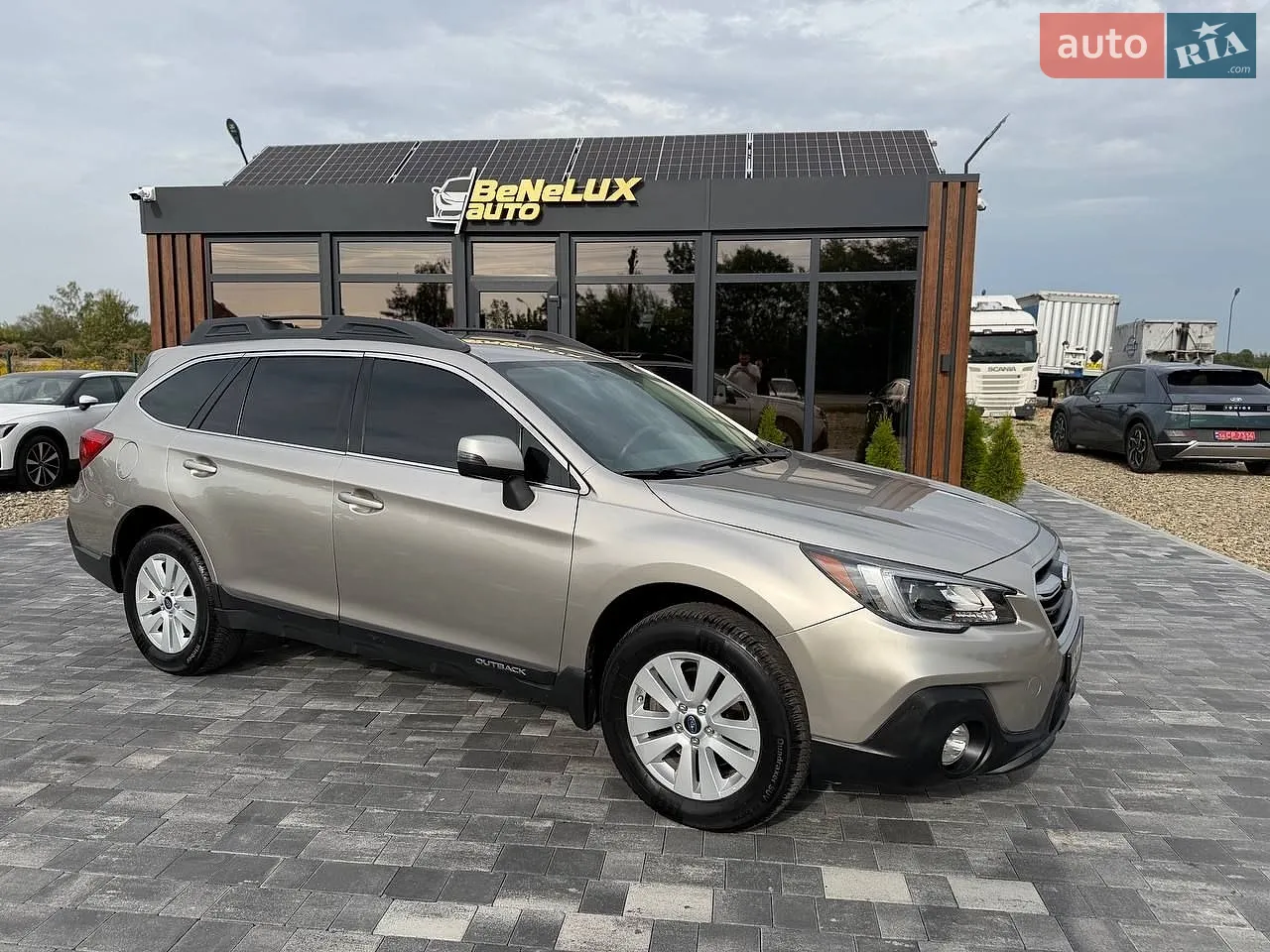 2018 Subaru Outback - мініатюра 2