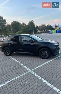 Внедорожник / Кроссовер Subaru Solterra 2023 в 