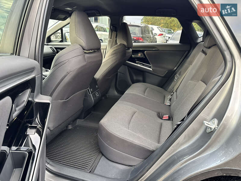 Позашляховик / Кросовер Subaru Solterra 2024 в Рівному фото 35 Позашляховик / Кросовер Subaru Solterra 2024 в Рівному