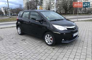 Хэтчбек Subaru Trezia 2013 в Дрогобыче