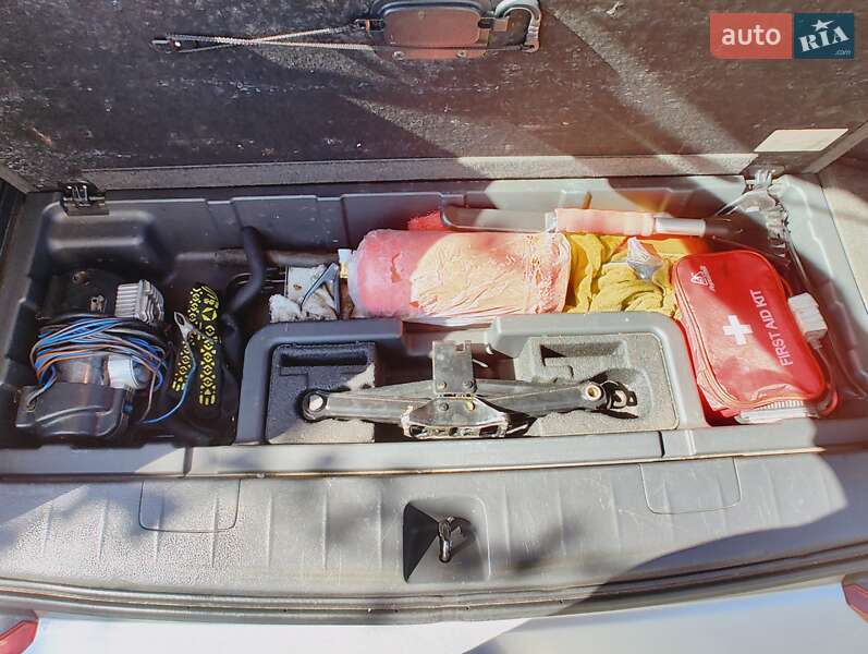 Внедорожник / Кроссовер Subaru Tribeca 2006 в Казатине