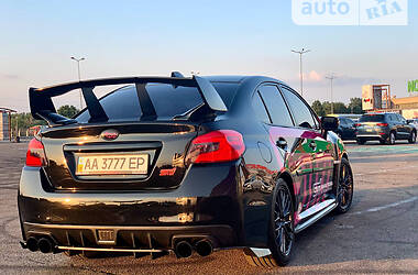 Седан Subaru WRX STI 2016 в Киеве