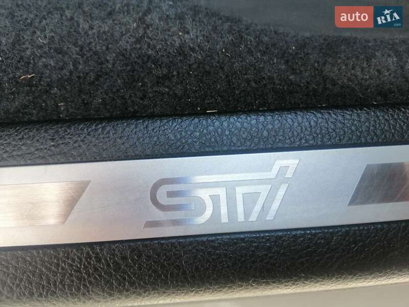 Седан Subaru WRX STI 2015 в Умани