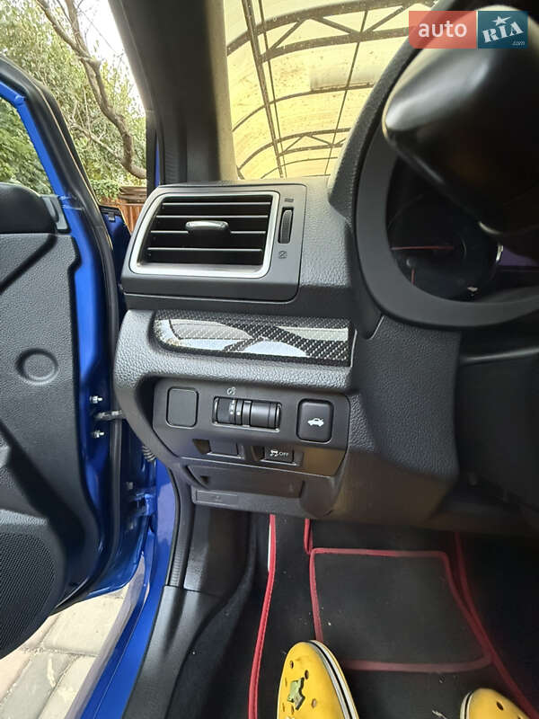 Седан Subaru WRX 2017 в Дніпрі