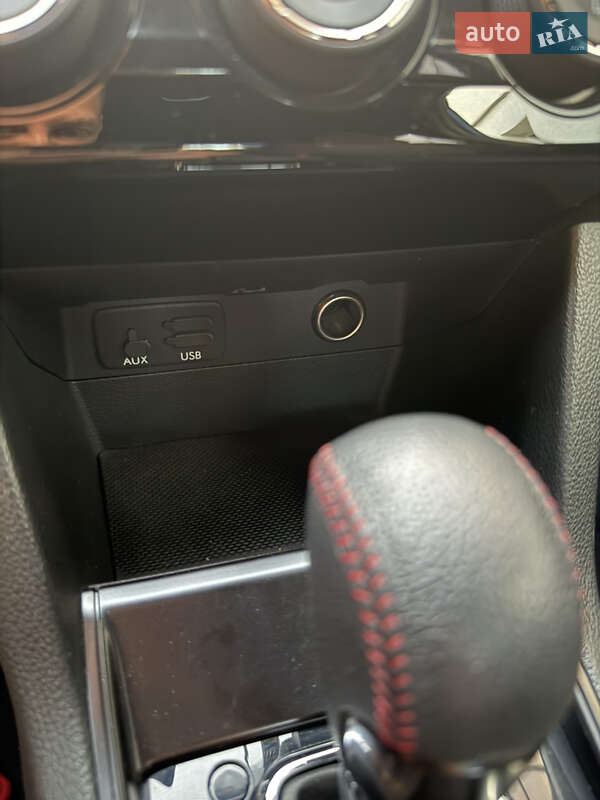 Седан Subaru WRX 2017 в Дніпрі