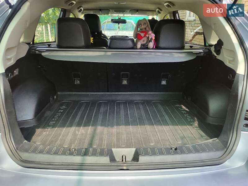 Позашляховик / Кросовер Subaru XV 2013 в Києві