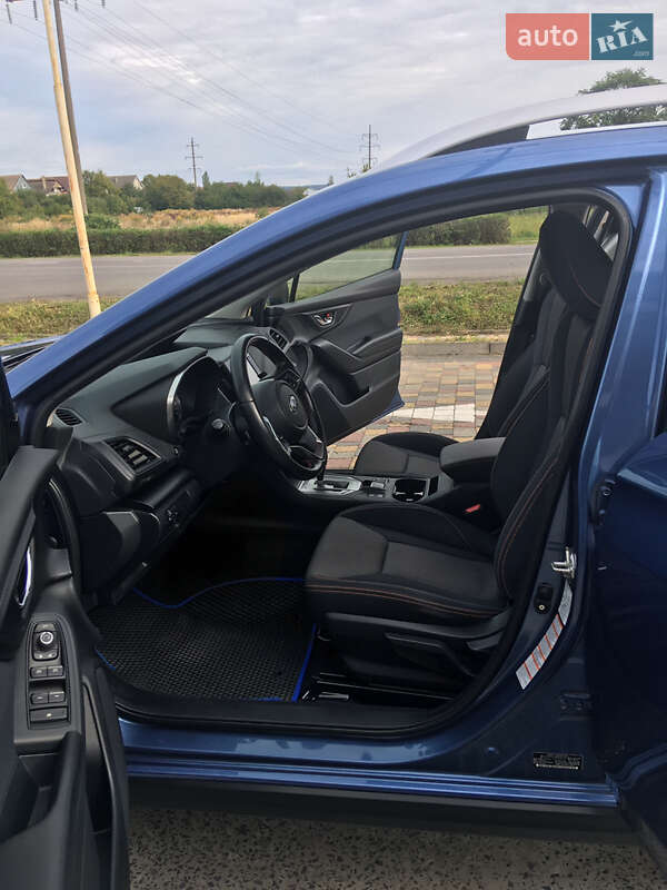 Внедорожник / Кроссовер Subaru XV 2019 в Ужгороде
