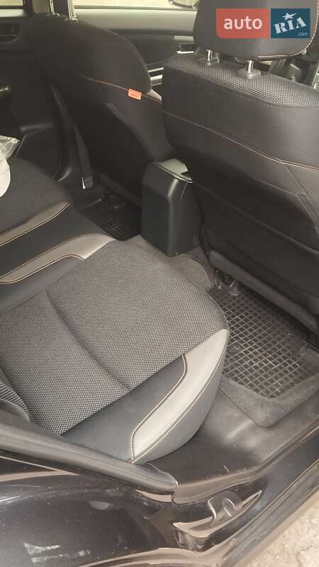 Внедорожник / Кроссовер Subaru XV 2016 в Кременчуге фото 10 Внедорожник / Кроссовер Subaru XV 2016 в Кременчуге