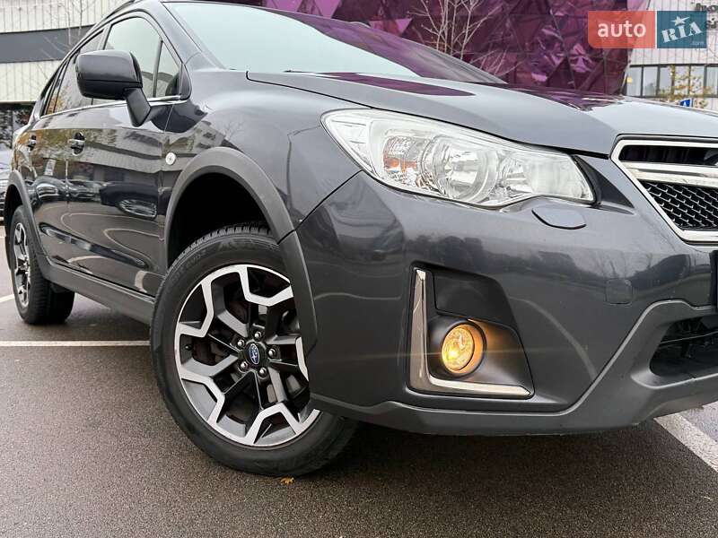 Внедорожник / Кроссовер Subaru XV 2016 в Киеве