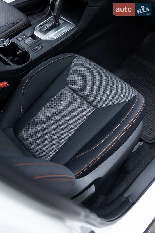 Внедорожник / Кроссовер Subaru XV 2017 в Харькове