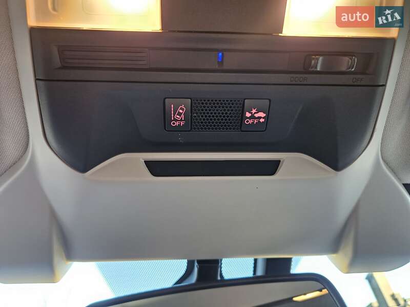 Внедорожник / Кроссовер Subaru XV 2018 в Одессе