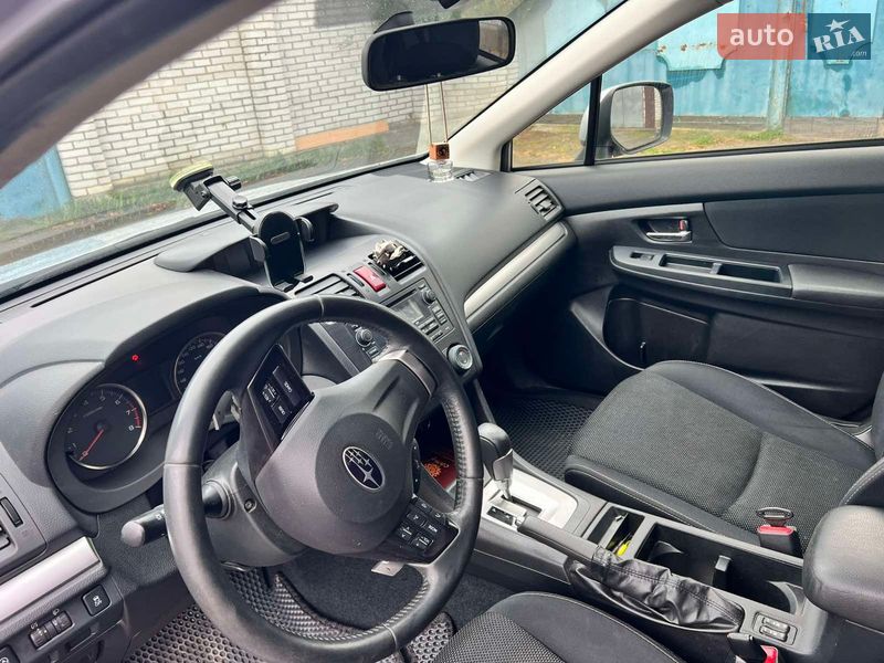 Внедорожник / Кроссовер Subaru XV 2012 в Вишневом