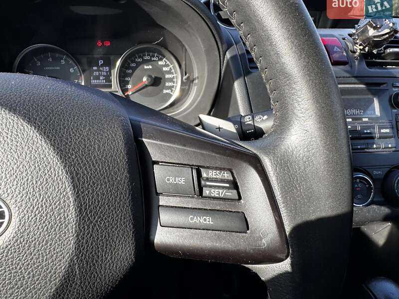 Внедорожник / Кроссовер Subaru XV 2012 в Киеве