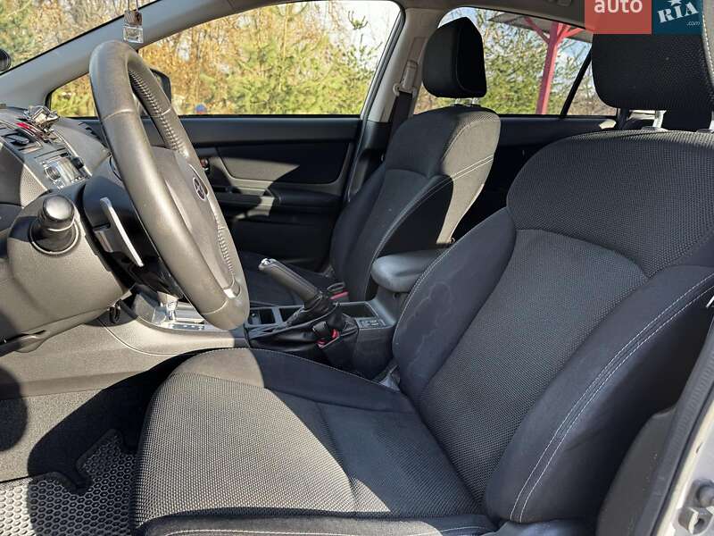 Внедорожник / Кроссовер Subaru XV 2012 в Киеве