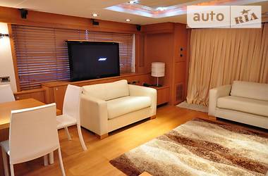 Моторная яхта Sunseeker 88 2010 в 