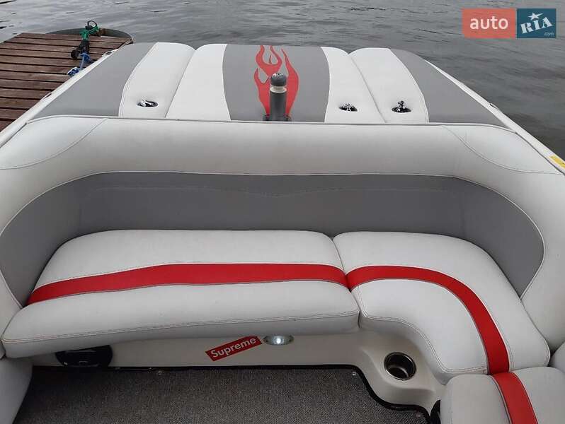 Лодка Supreme V220 2007 в Киеве фото 4 Лодка Supreme V220 2007 в Киеве