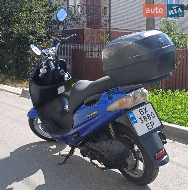 Макси-скутер Suzuki Address 110 2011 в Шепетовке