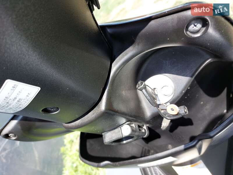 Скутер Suzuki Address V125 2011 в Первомайске