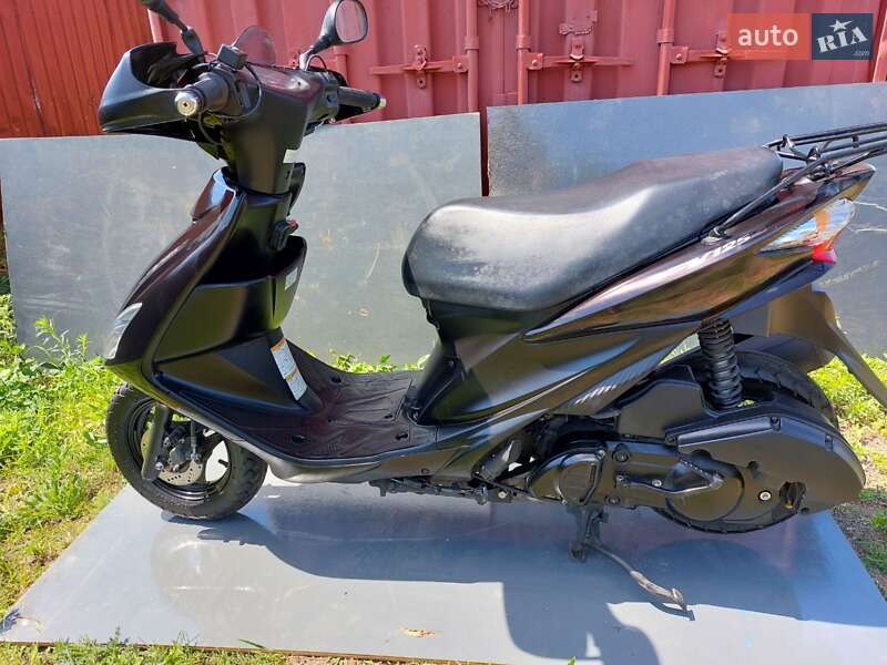 Скутер Suzuki Address V125 2011 в Первомайске