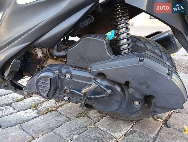 Макси-скутер Suzuki Address V125 2012 в Одессе