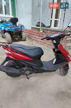 Макси-скутер Suzuki Address V125 2013 в 