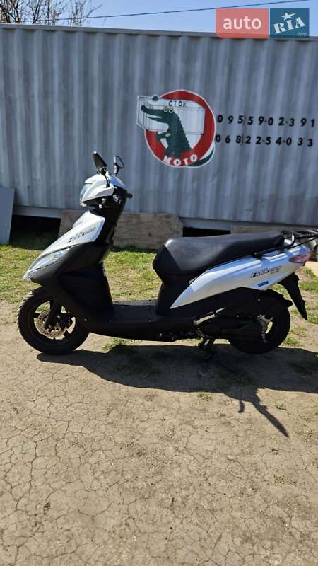 Максі-скутер Suzuki Address V125 2017 в Первомайську