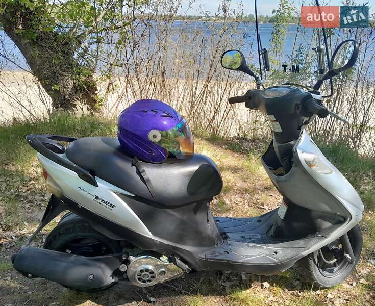 Скутер Suzuki Address V125 2013 в Каневі