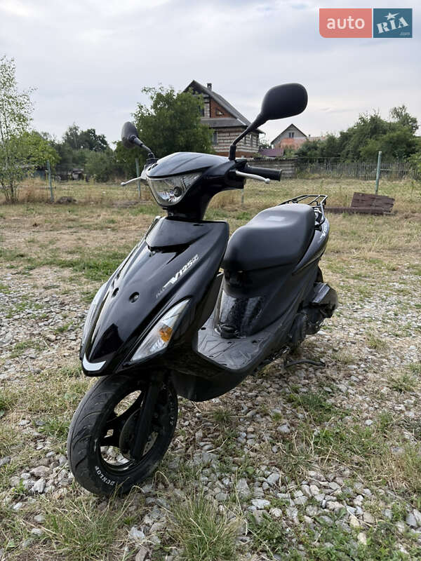 Мопеди Suzuki Address V125 2015 в Івано-Франківську