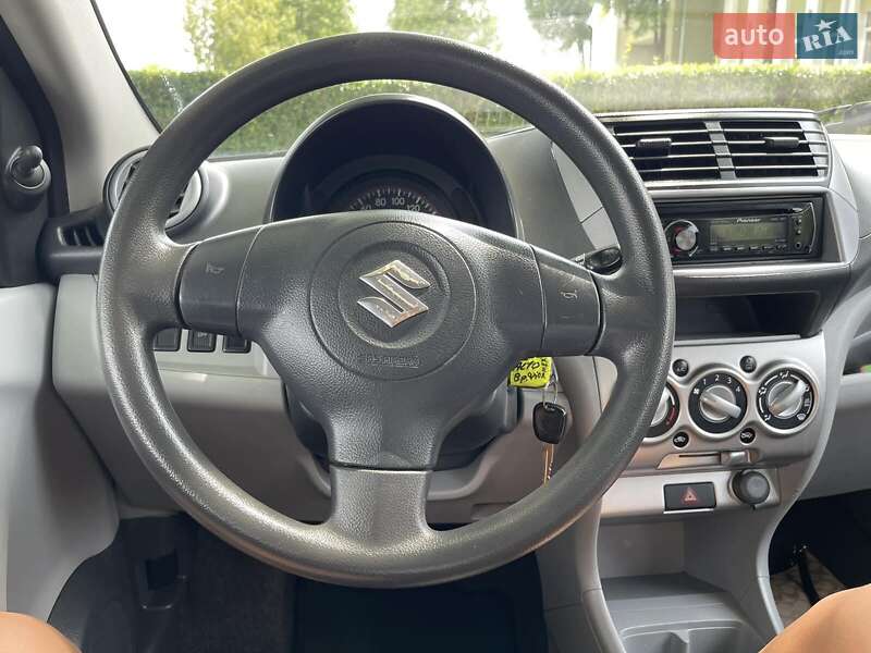 Седан Suzuki Alto 2009 в Стрию
