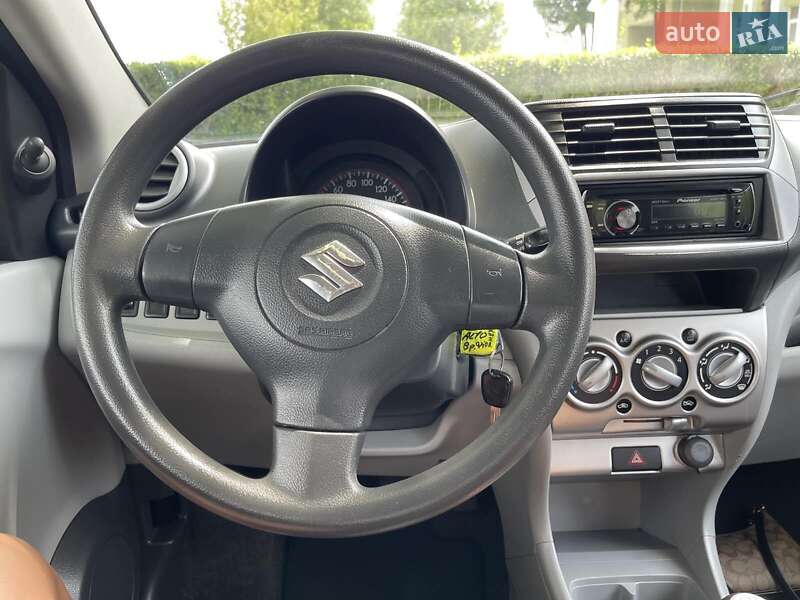 Седан Suzuki Alto 2009 в Стрию