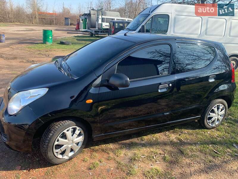 Хэтчбек Suzuki Alto 2009 в Нововолынске