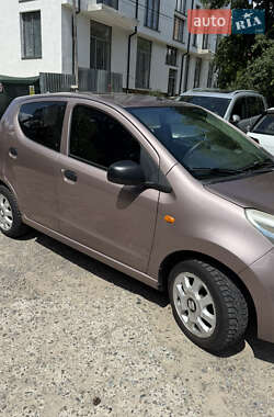 Хэтчбек Suzuki Alto 2010 в 