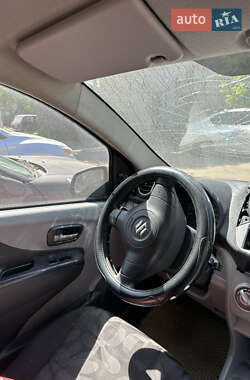 Хэтчбек Suzuki Alto 2010 в 