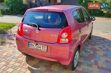 Хэтчбек Suzuki Alto 2011 в 