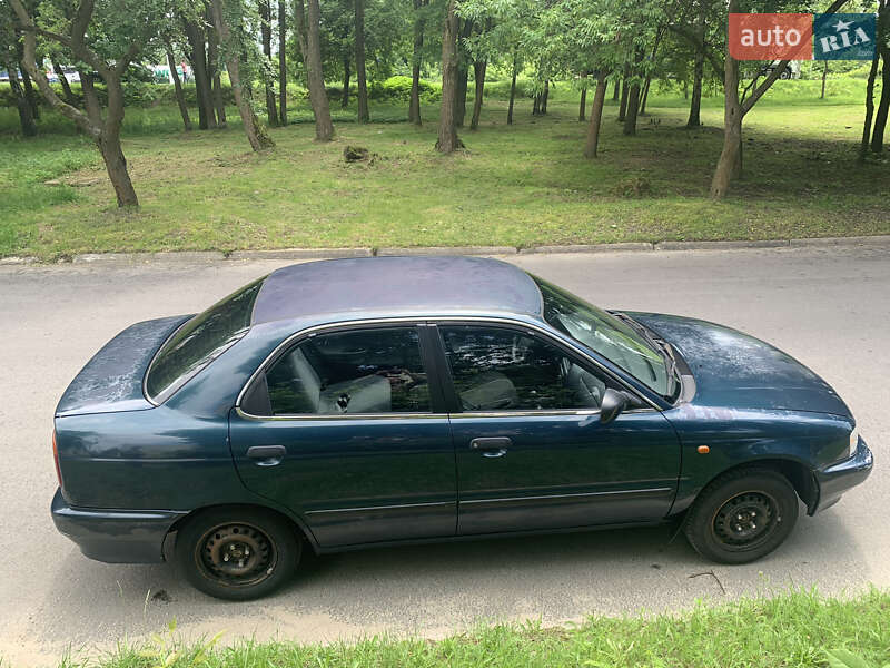 Седан Suzuki Baleno 1996 в Львове