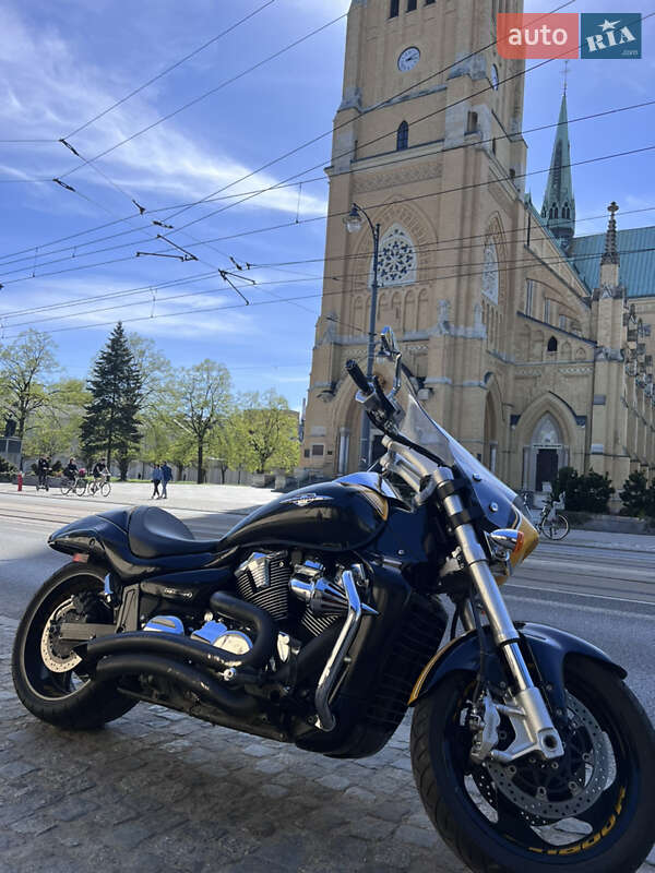 Suzuki Boulevard 2012