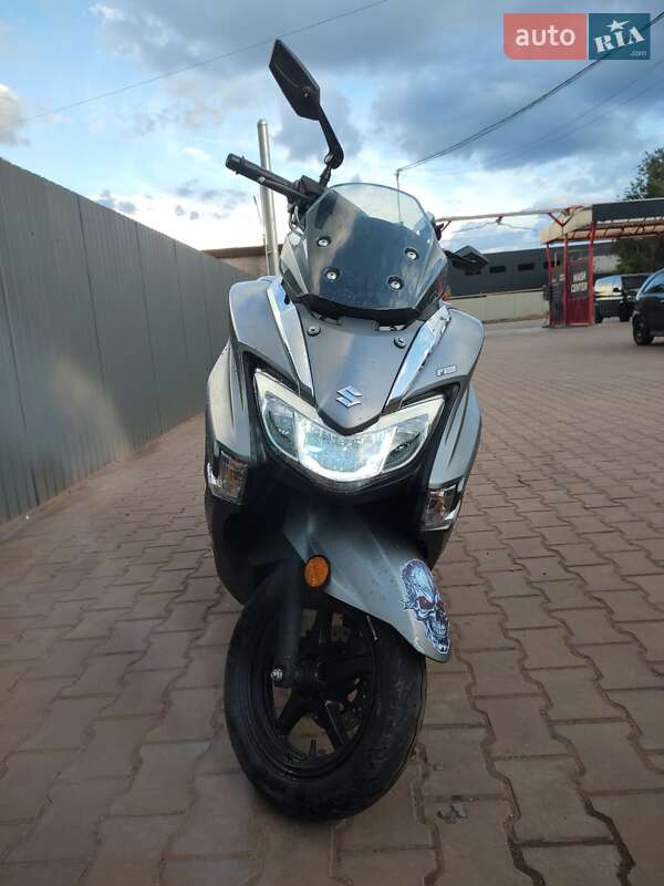 Suzuki Burgman 125 2012