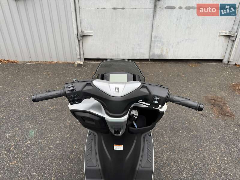 Макси-скутер Suzuki Burgman 125 2024 в Днепре