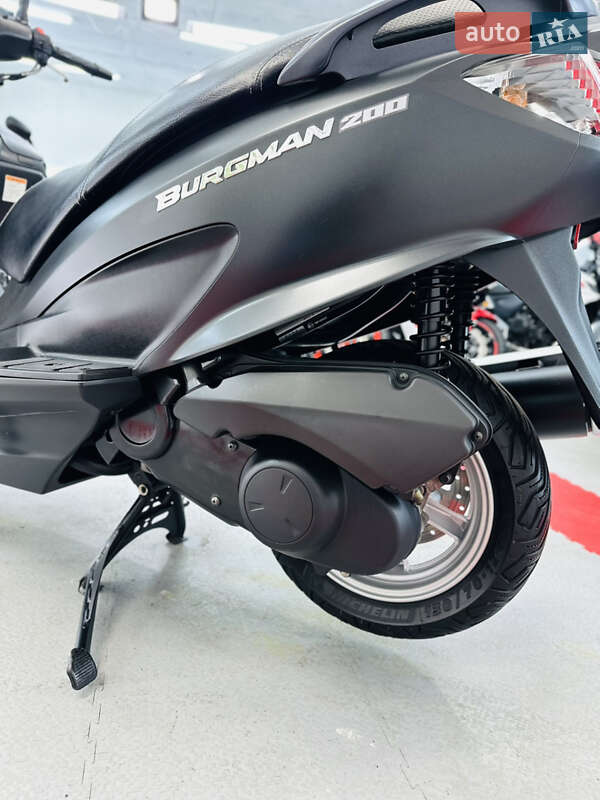 Макси-скутер Suzuki Burgman 200 2015 в Одессе