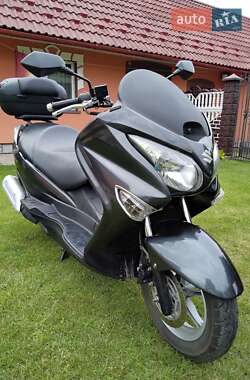 Максі-скутер Suzuki Burgman 200 2015 в Мостиській
